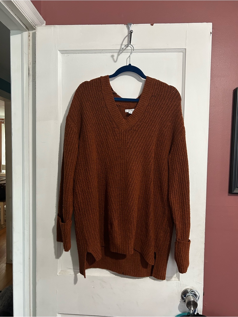 Nine West Rust Brown V‑Neck Chunky Knit Sweater